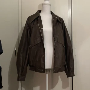 Skinnjacka - En riktigt fet jacka som passar perfekt till våren! 