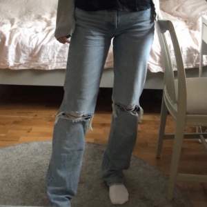 Super snygga zara jeans som inte kommer till användning längre