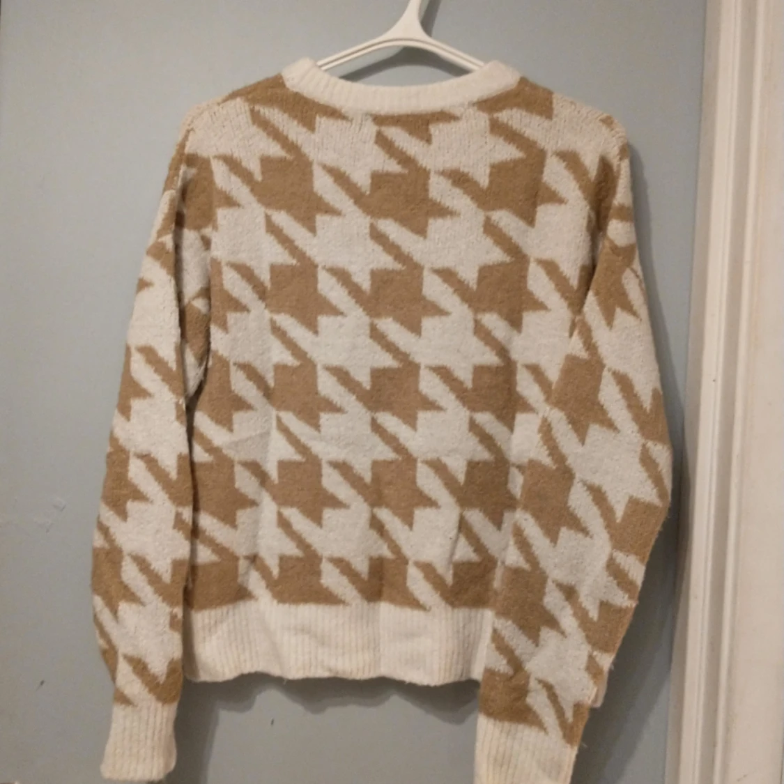 Mönstrad stickad tröja - 90