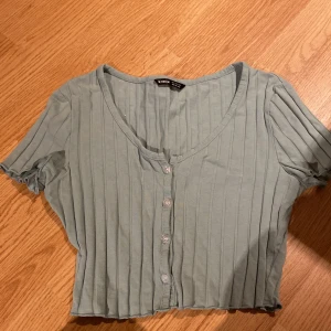 Grön topp  - Köpt på shein och väldigt fin 