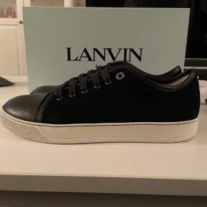 Ett par riktigt fräscha Lanvin skor. Inget fel på dem. Hör av er vid funderingar.