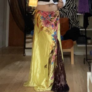 Bohemisk Långkjol  - Så fin Långkjol som är för stor och för lång för mig tyvärr 😔💕 frakt tillkommer