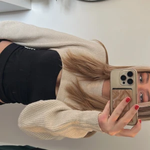 tröja  - knappt använd! Tryck gärna köp nu💕