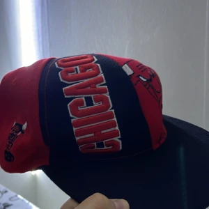 Bulls keeps - Säljer min bulls keps för att jag behöver inte den längre pris kan diskuteras 