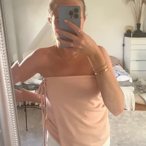 Topp/kjol - Superfin rosa kjol från missguided, är sååå fin att ha som topp med💗💗