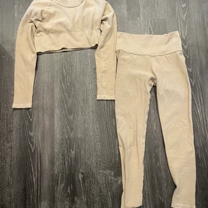 Träningsett  - Sett från ginatricot 