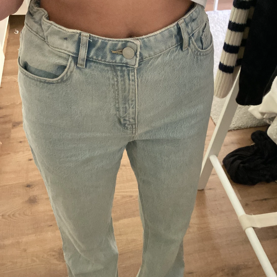 Ljusblåa jeans - 91