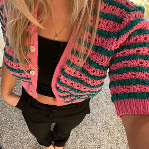 Virkad topp zara - Jättefin virkad topp från zara! 💚💗 Hör av er vid frågor, pris kan alltid diskuteras