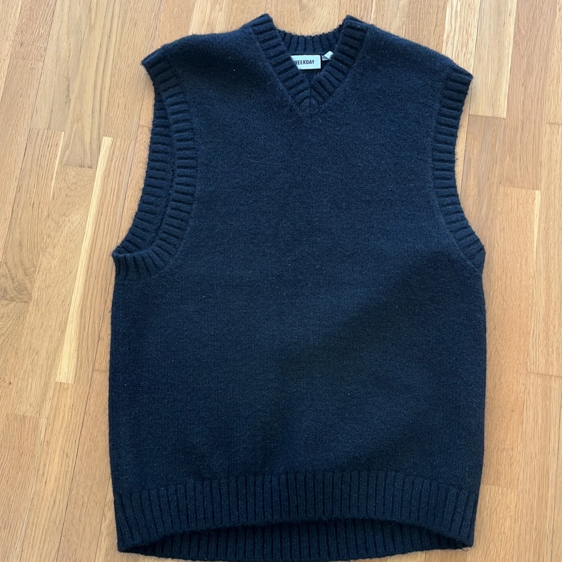 Stickad väst från Weekday - 91