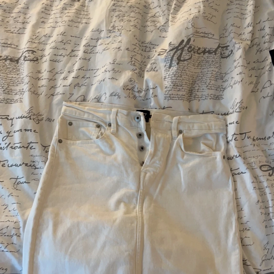 100 kr vit jeans kjol storlek S