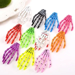 Hårspännen som en skelett hand  - 25kr/st Frakt 15kr