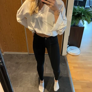 Svarta skinny jeans  - Svarta skinny jeans från Gina Tricot