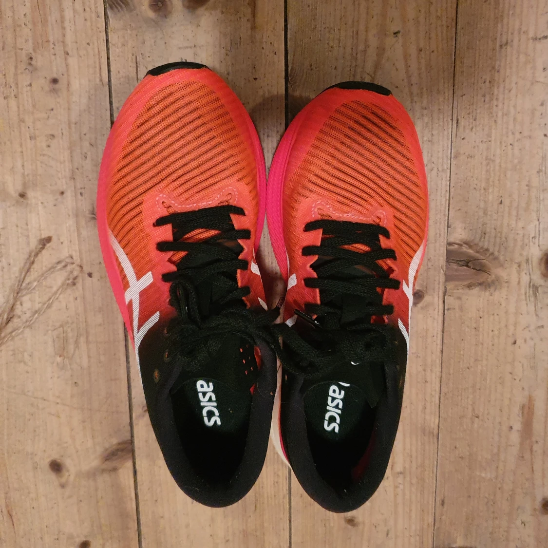 Asics kolfiber löparskor