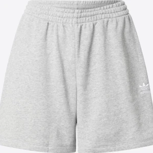 Adidas shorts - adidas sweatshorts helt nya med tags! stl S gråmelerade