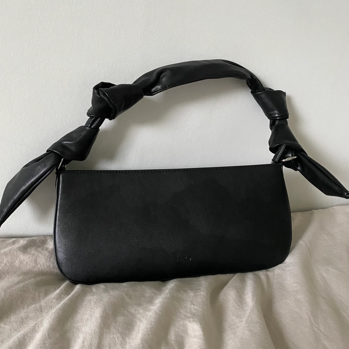 Svart axelväska - 91