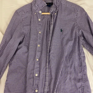 Ralph lauren skjorta - Säljer denna sjkorta som inte kommer till användning. Vid snabb affär sänks priset 