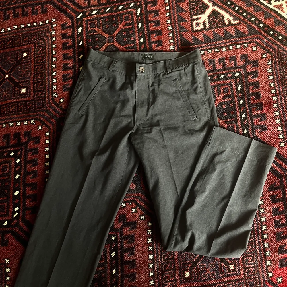 Storlek M/L 40/42 . Jeans & Byxor.