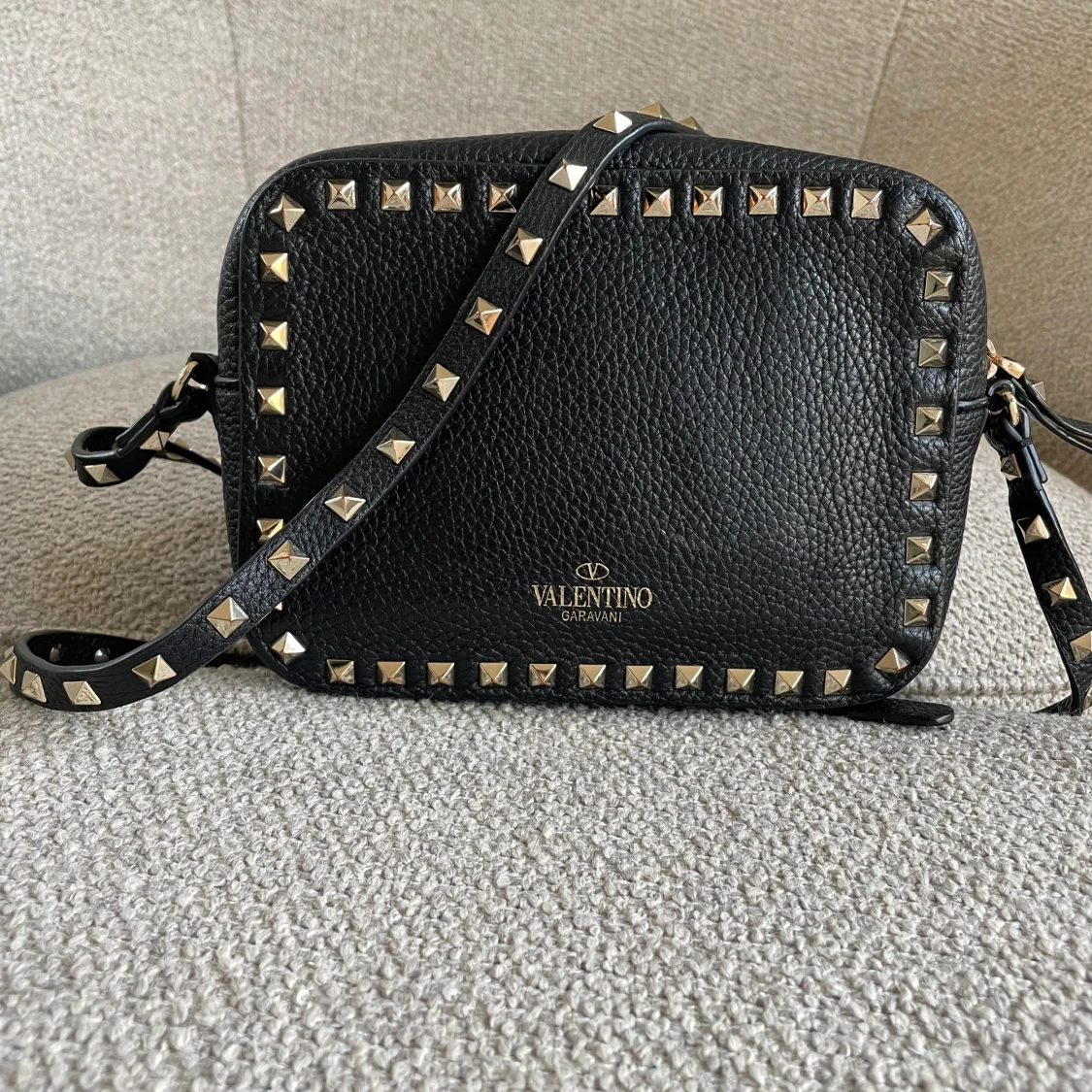 Valentino rockstud väska