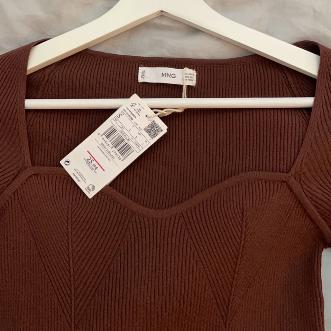 Ribbad brun tröja - 90