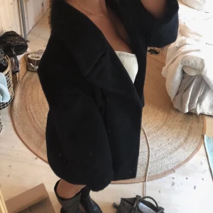 Kappa - Skit fin har bara för många. Står inget märke med är köpt här på plick för över 1000kr och väldigt bra kvalitet💓köp nu för 700, annars buda!