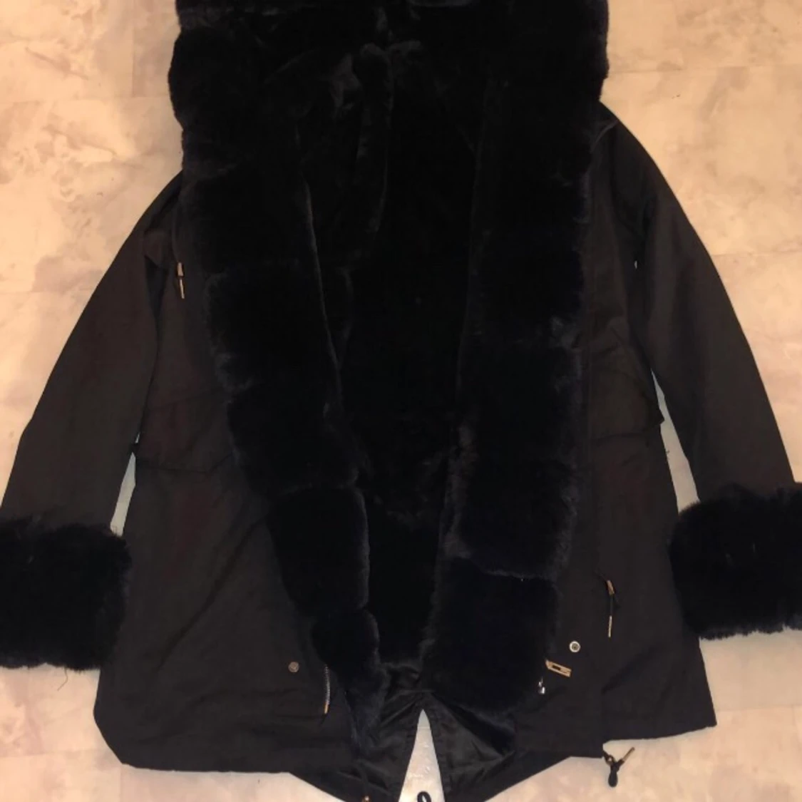 Fatima parka jacka äkta päls storlek S - 90