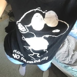  Svart snobben t-shirt  -  T-shirtns tyg ör lent och skönt man andvänder den sällan så säljer den nu 