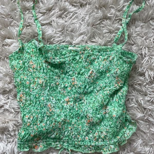 Topp - Topp från Nelly aldrig använd 