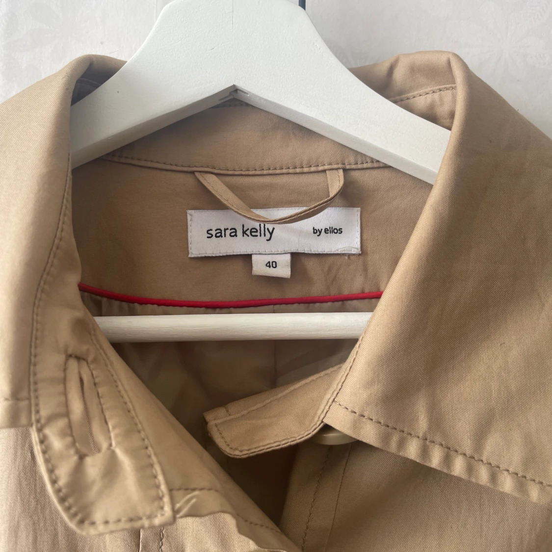 Beige kappa i storlek 40  - 91