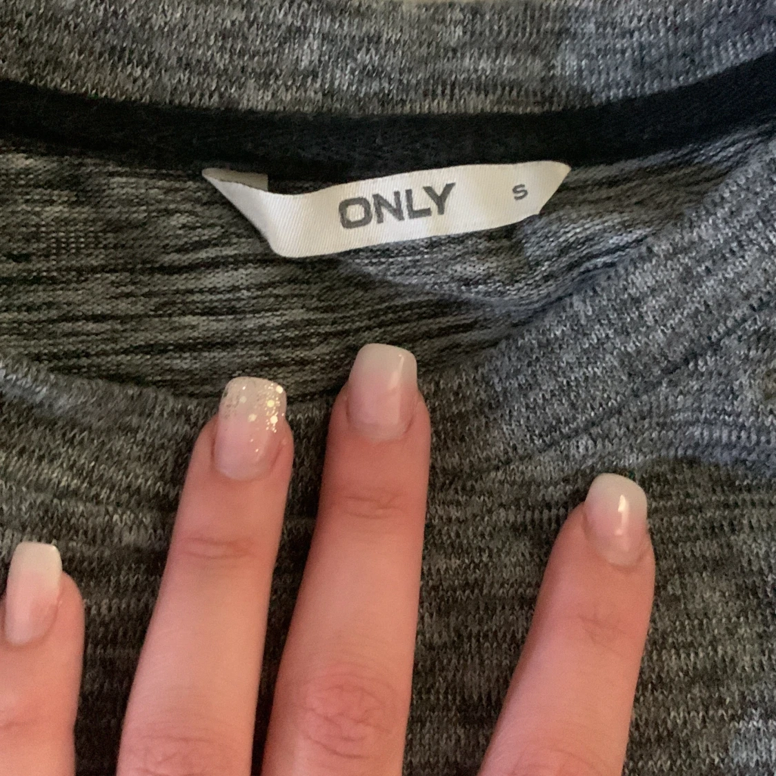 Tröja med volang - 90