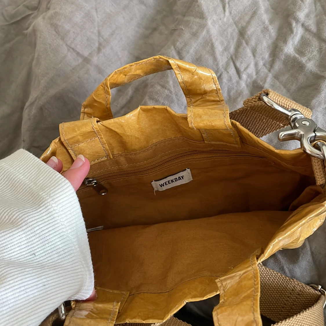 Handväska WEEKDAY - 91