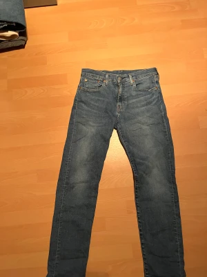 Levis jeans 502 - Levis 502 använda 1 gång så iprincip nya.