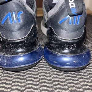 Nike air max  - Nike air 270 blå storlek 44 helt ny