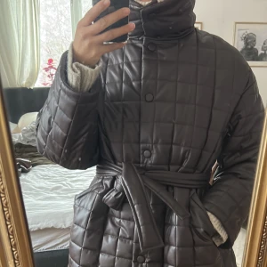 Quiltad jacka  - Brun quiltad jacka 