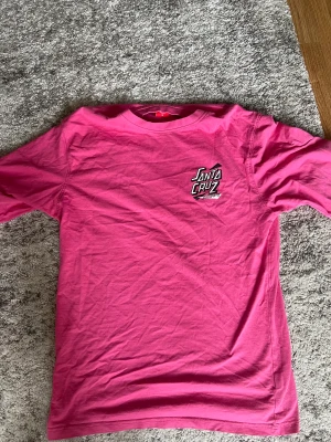 Santa Cruz longsleeve - Santa Cruz longsleeve i storlek M. Tunn och skön tröja.