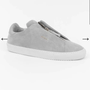 Arigato sneakers - Sparsamt använda, strl 43