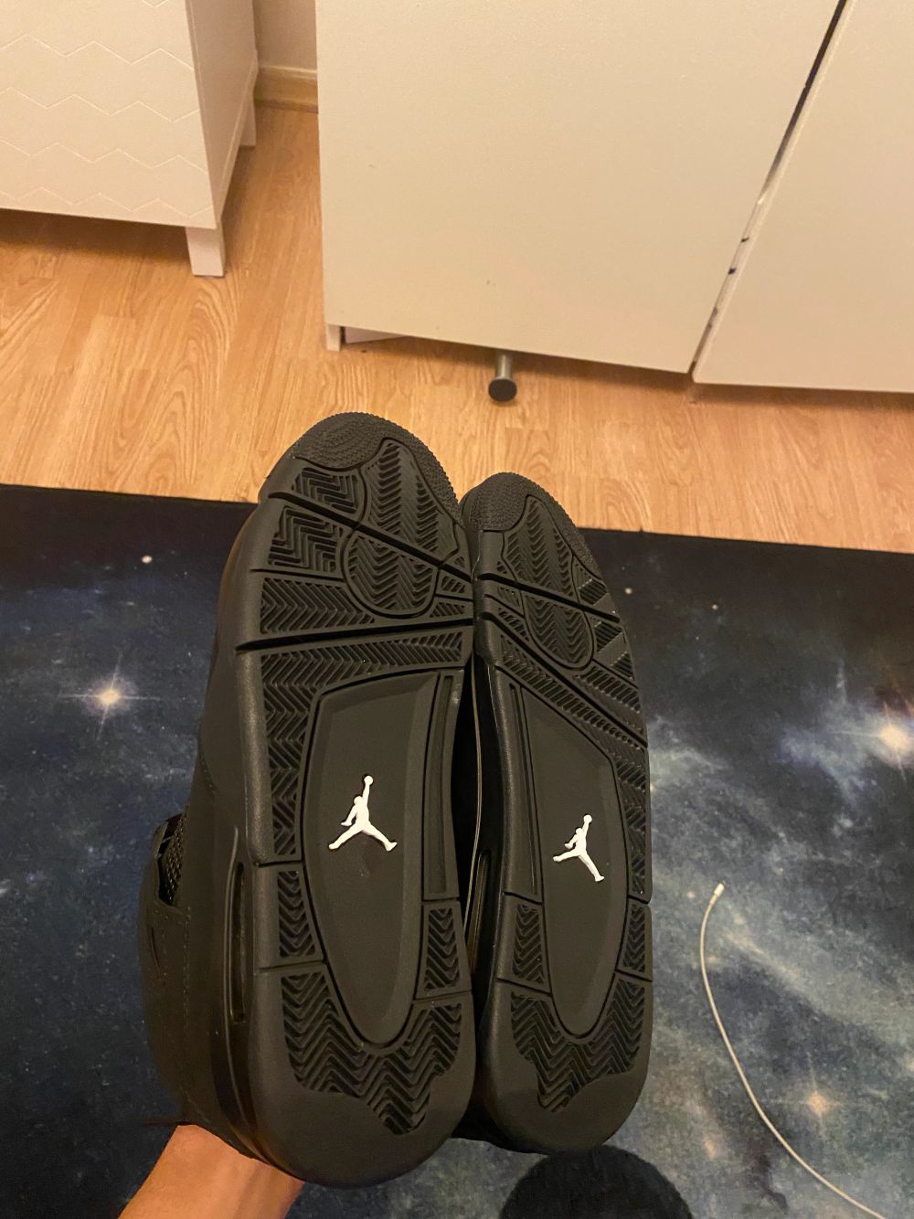 Svart Jordan 4 black cats Jordans Plick Second Hand