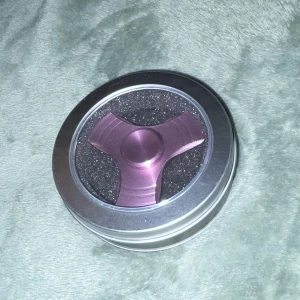 Nu fidget spinner  - Helt ny! 50kr eller bud.