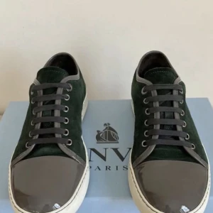 Lanvin  - Säljer dessa då jag köpt ett par andra, skick 9/10 storlek 43-44