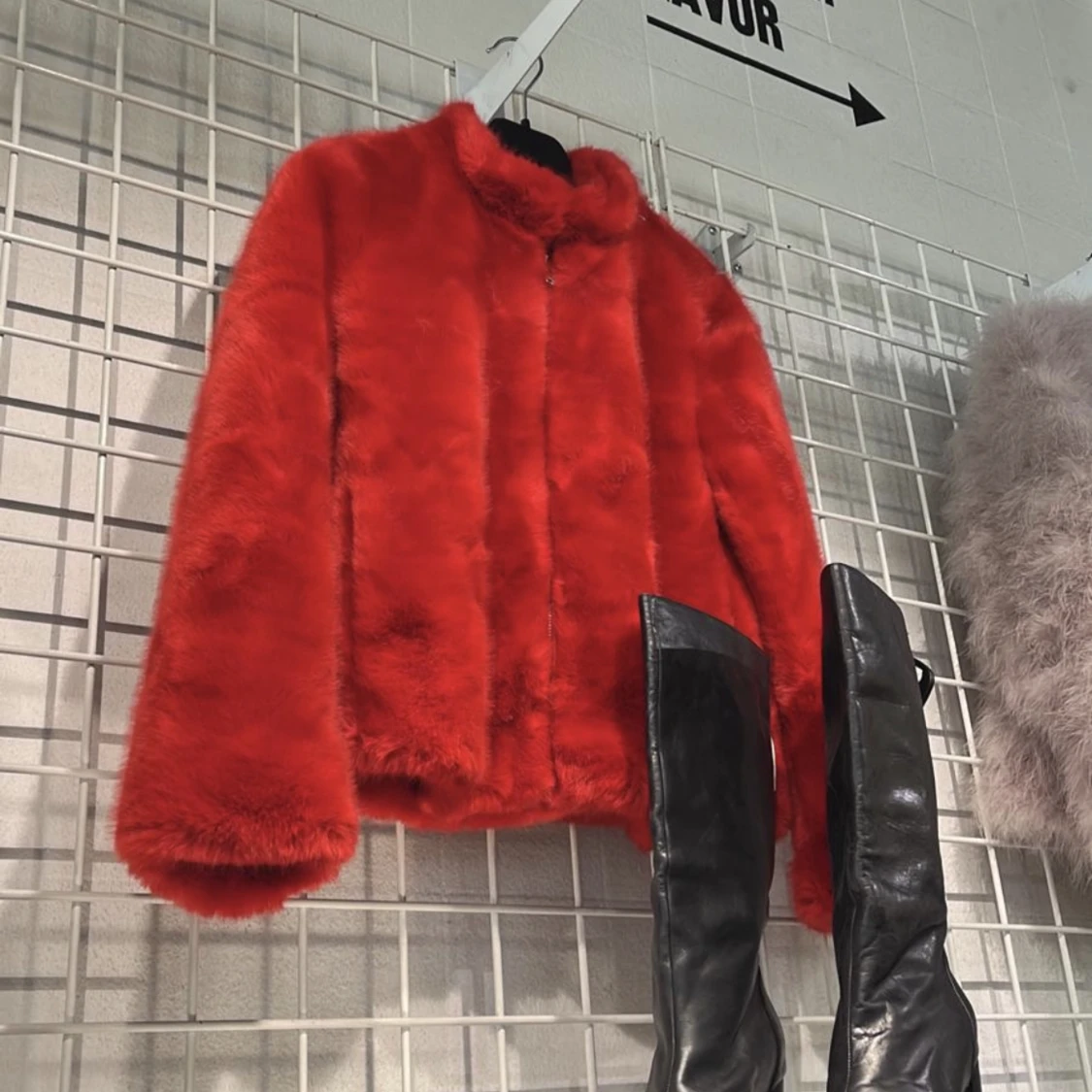 Fin Röd Pälsjacka - 90