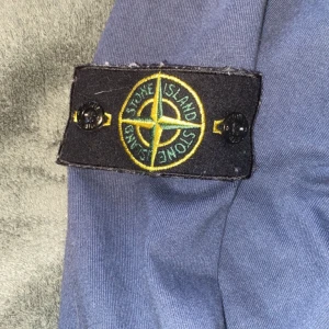Stone island - Stone island sweatshirt, Storlek s för 1000 kr 