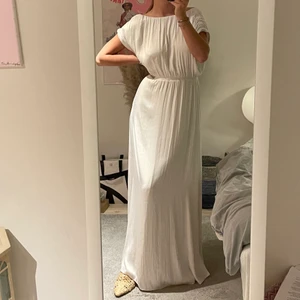 Balklänning - Såååååå fin balklänning från HM, strl S