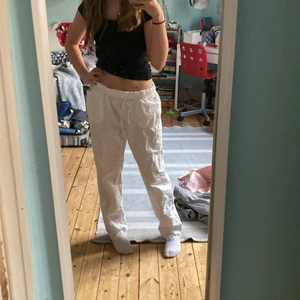 Snyggaste linnebyxor💕 - Mina fina linnebyxor som tyvärr ej har funkat efter att ha beställt från PLICK! Helt i nyskick, bara pröva💕