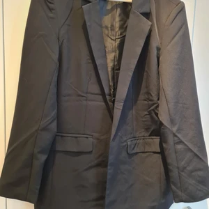 Kavaj  - Härligt kavaj men passar inte mig 