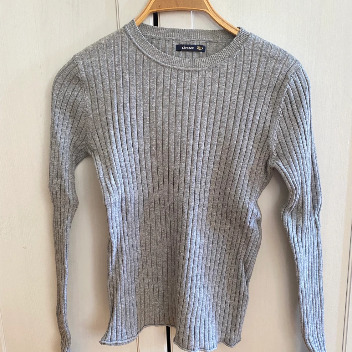 Stickad tröja från Crocker