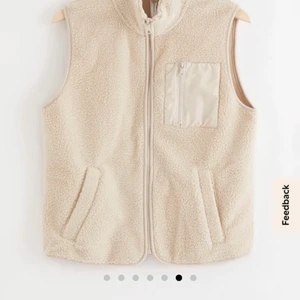 Väste - Super fin väst fårn Lindex 