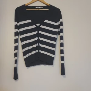 Kofta - Randig kofta från La Redoute. Oanvänd.