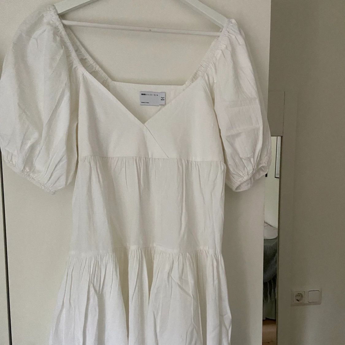 Vit sommarklänning från Asos - 90