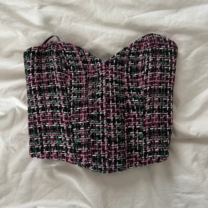 Zara topp - Super fin topp ifrån zara i stl xs! Aldrig använd.