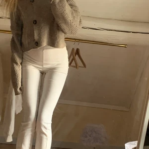 Två koftor nakd - Två så perfekta koftor från nakd. Dem är sparsamt använda och ord. Pris är ca 400 💕 Mitt pris är 180kr/ styck eller 300 för båda. Köparen står för frakt ☺️