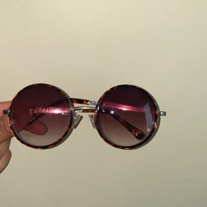 solglasögon - runda h&m glasögon som inte andvänds längre
